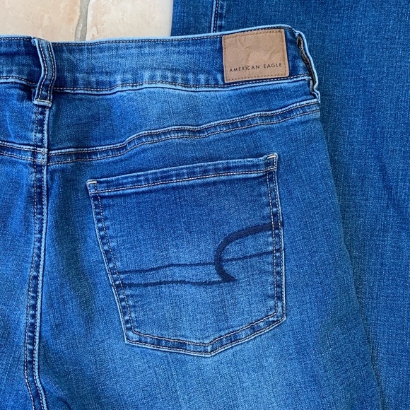 AEO Favorite Boyfriend Super Stretch Mid Rise Bootcut Denim Jeans - Picture 7 of 10